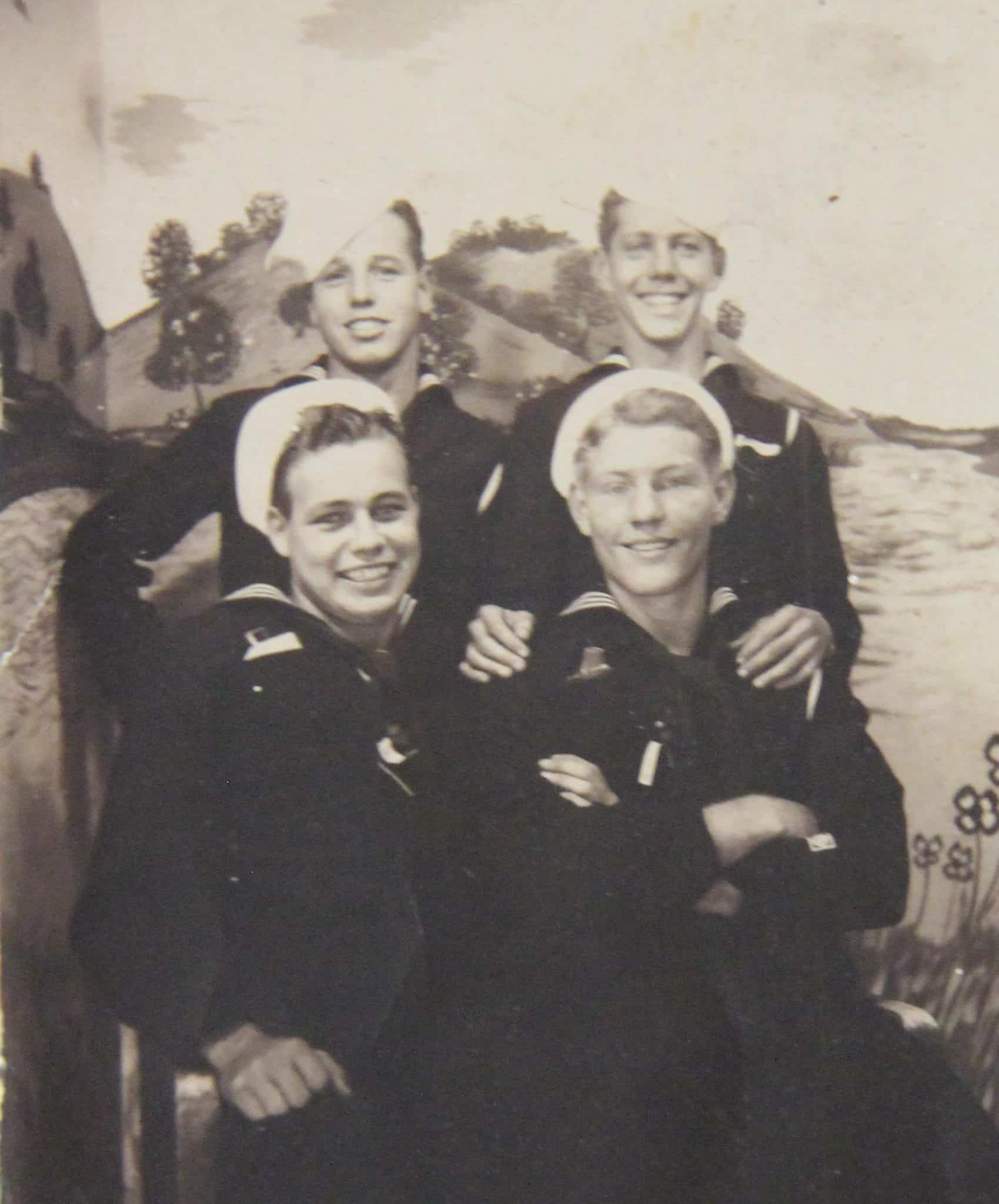 LutherRiddle groupoffour 1944