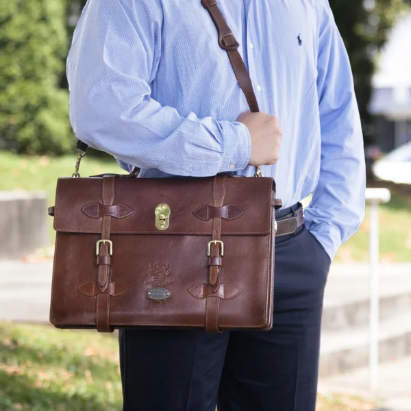 No. 1943 Navigator Briefcase – Vintage Brown