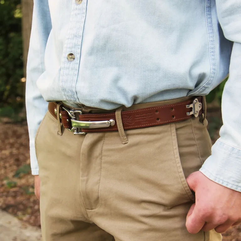 No. 5 Cinch belt in Vintage Brown Steerhide and stainless steel hardware