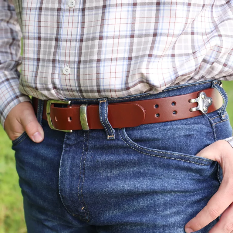 Man wearing No. 4 Belt in Vintage Brown