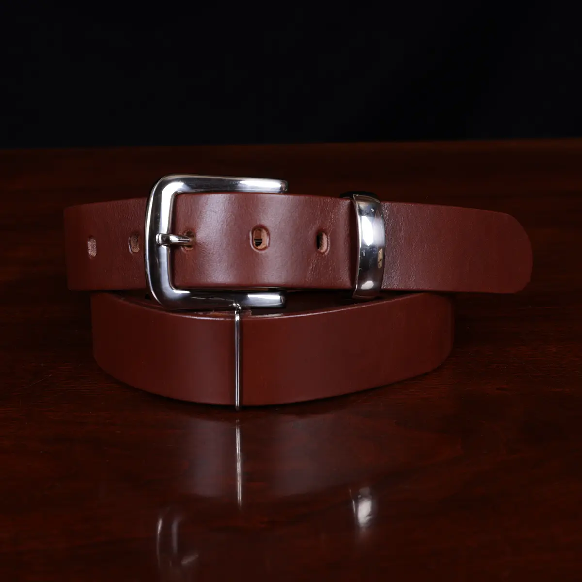 No 4 Belt in Vintage Brown showing the front