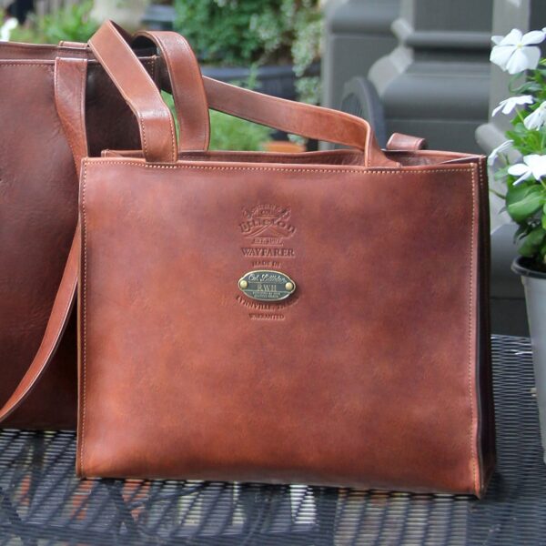 wayfarer tote in vintage brown american leather