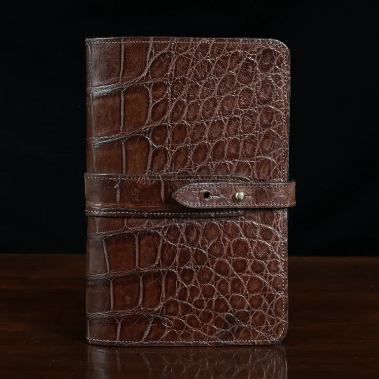 No. 20 Portfolio in Vintage Brown American Alligator - ID 002 - front view on black background