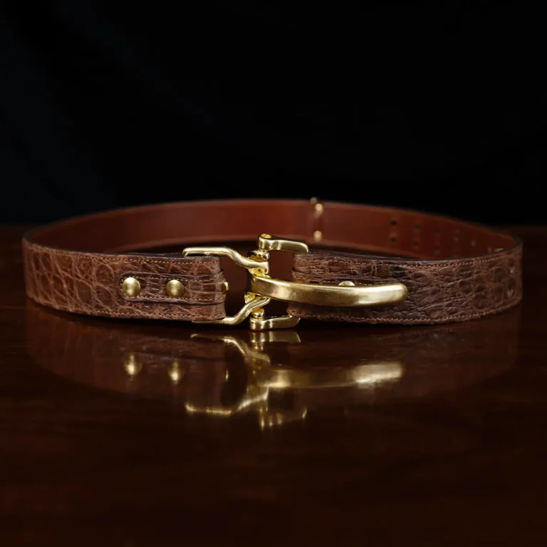 No. 5 Cinch Belt in brown American Alligator and brass buckle - ID 001 - front view on black background