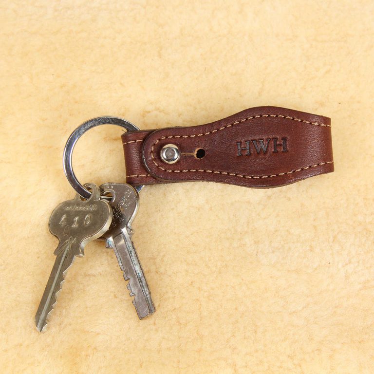 no 6 brown key ring with keys