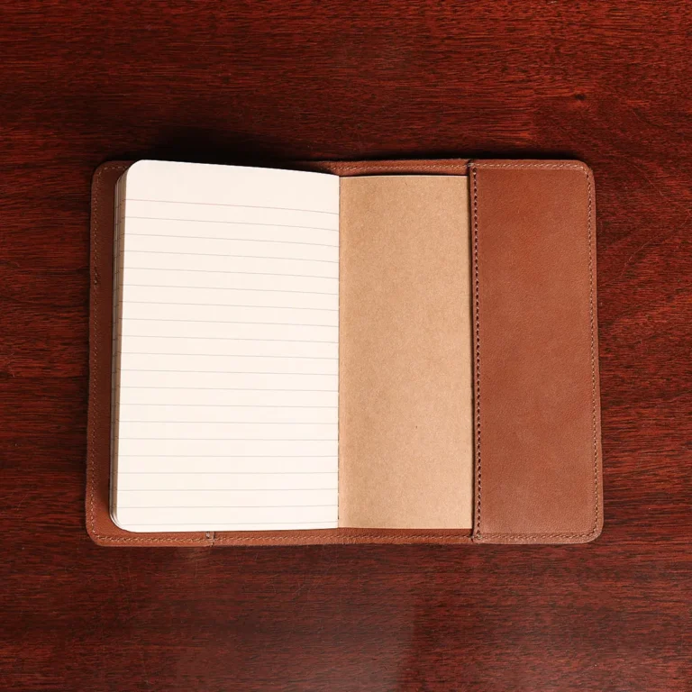 Open view of the no. 27 American alligator pocket journal.