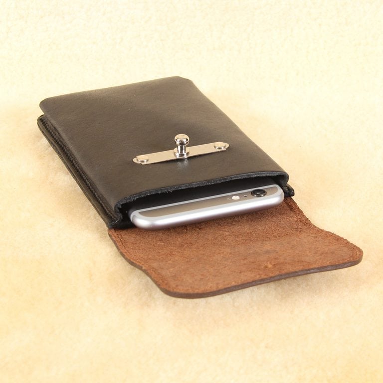 no60 black and brown large leather phone holster and phone inside