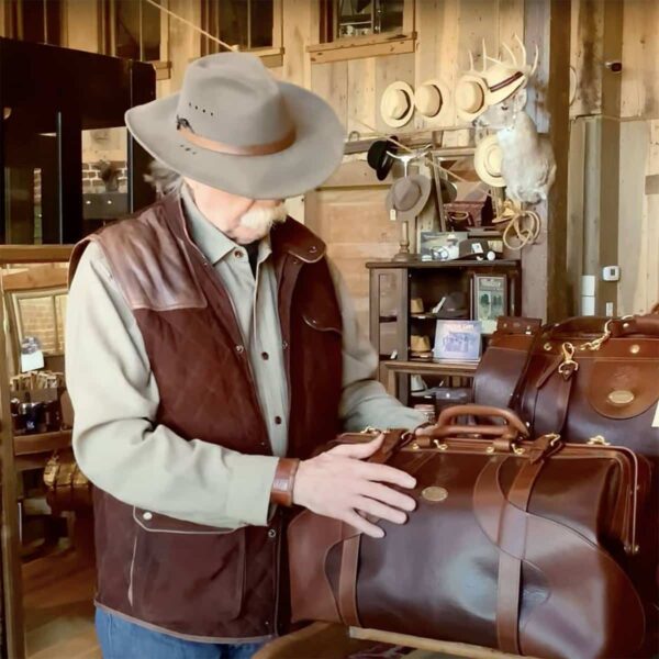 No. 5 Leather Travel Grip Bag - Vintage Brown