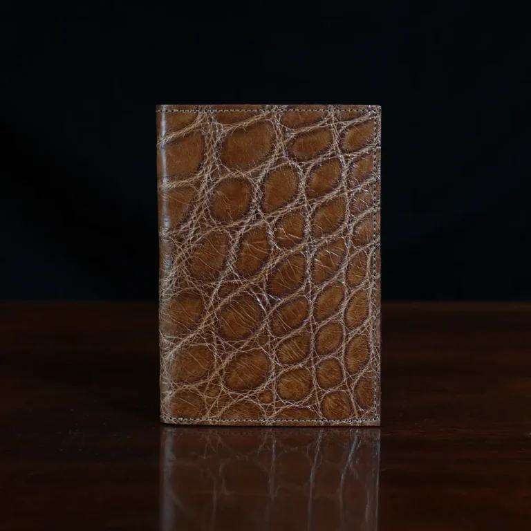 Front view of the American Alligator No. 23 Pocket Journal - id 002