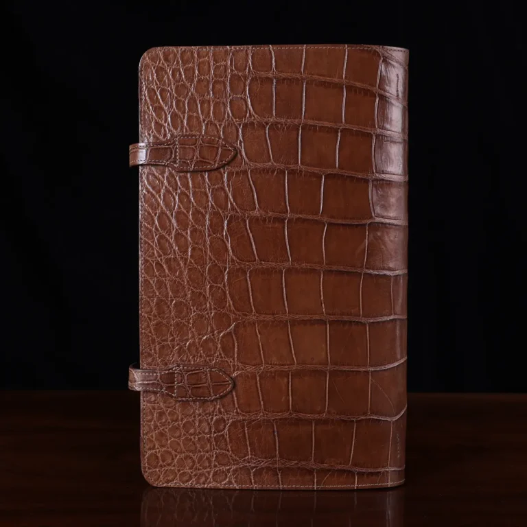 no 28 legal portfolio in American alligator - back view - on a dark background