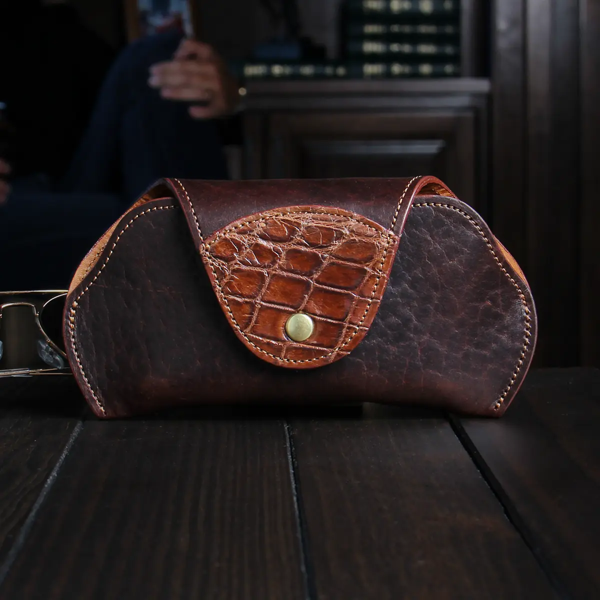 leather sunglasses pouch