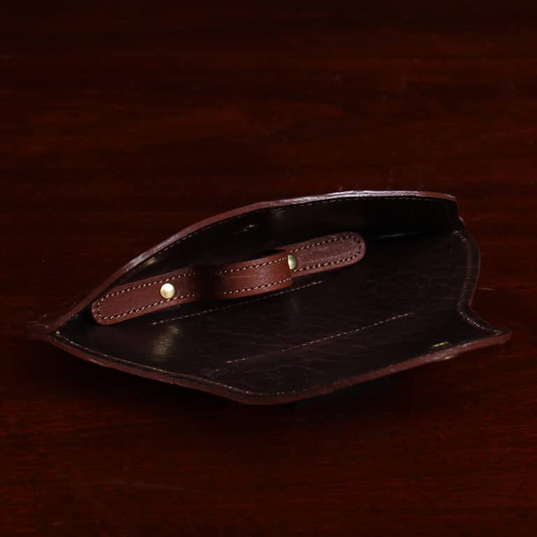 Aviator Eyecase glasses case in brown American Alligator - ID 001 - open side view on black background