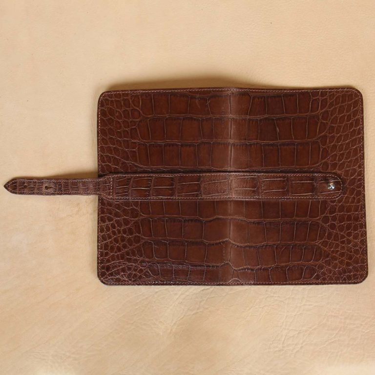 No. 20 Portfolio in Vintage Brown American Alligator - ID 002 - open view showing full outside, front and back