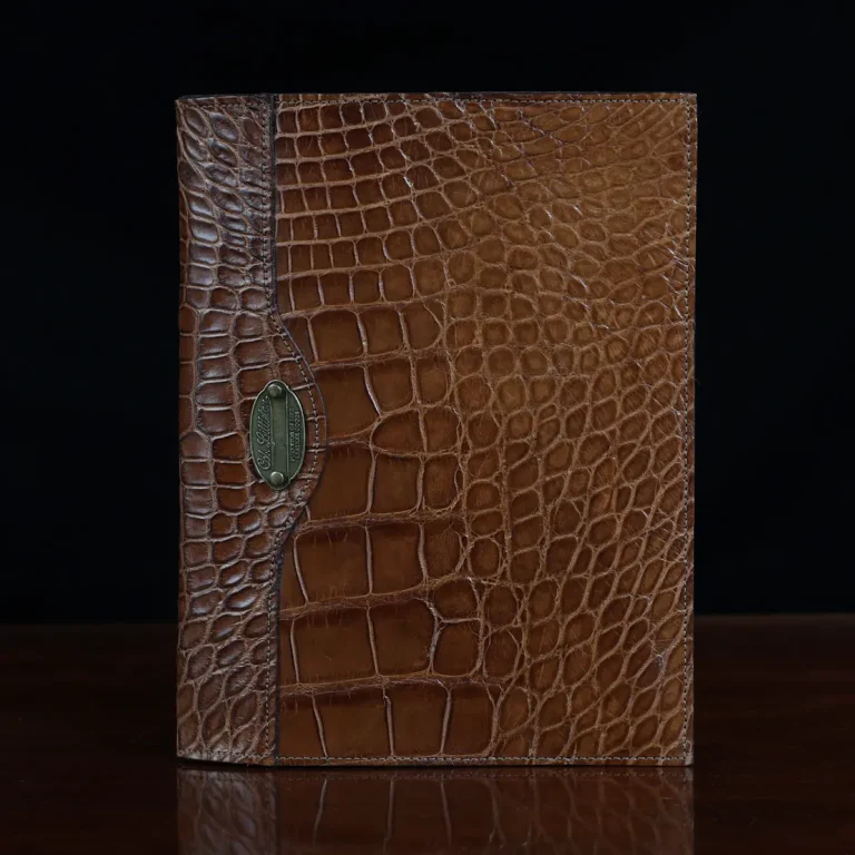 front view of the american alligator journal