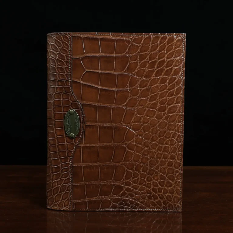 front view of the american alligator journal