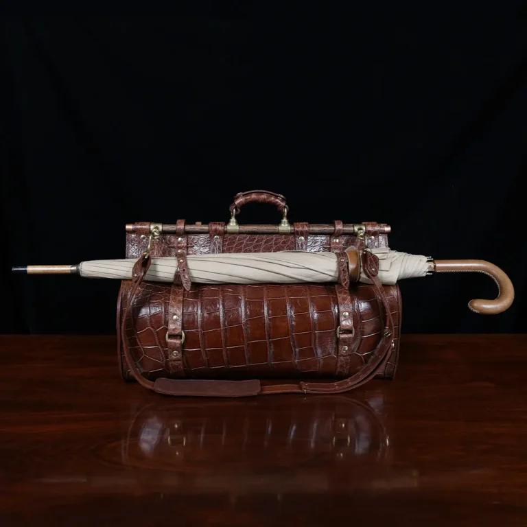 The back side of the All American Alligator grip bag showing the umbrella holder