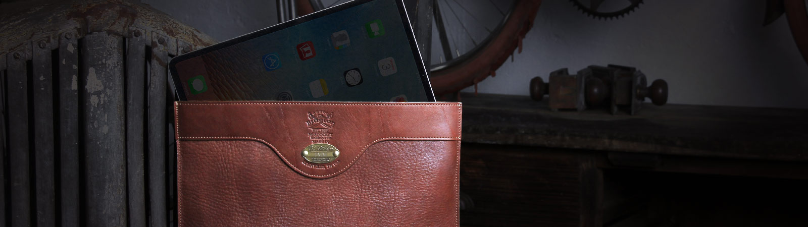 Tablet Cases Category Header - No. 8 Tablet Pocket with iPad coming out of the top