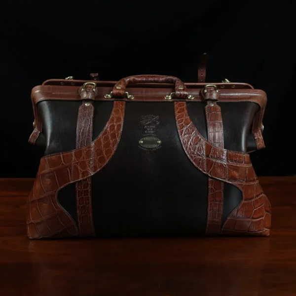 No. 5 Grip Bag – American Buffalo with American Alligator
