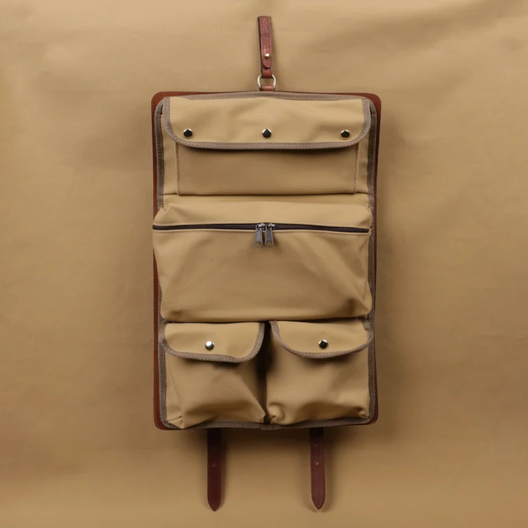 colonel's private stock shave kit with alligator trim showing the inside