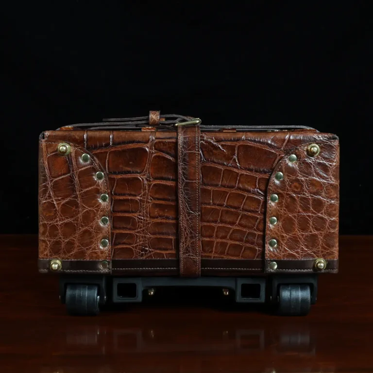 bottom view of the American Alligator travel trunk