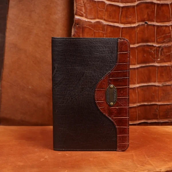 Rugged – Leather Travel Portfolio – Private Stock