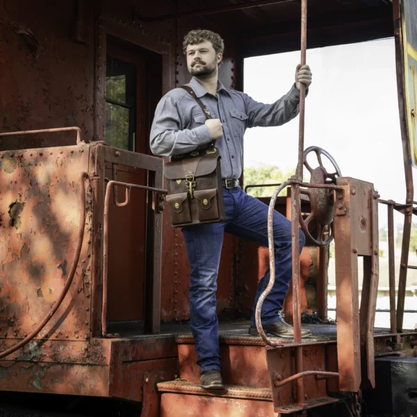 No. 20R Dispatch Bag