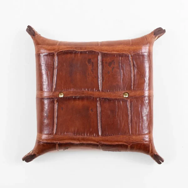 Alligator – No. 3 Dresser Caddy – 001
