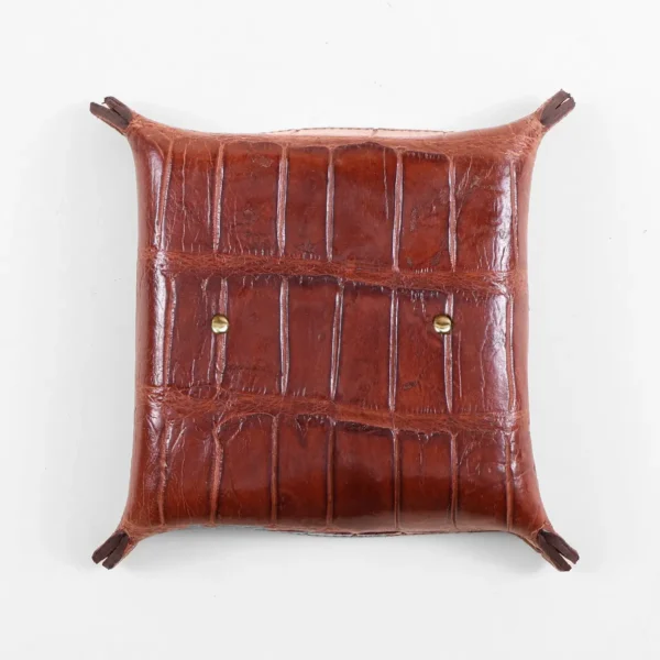 Alligator – No. 3 Dresser Caddy – 003