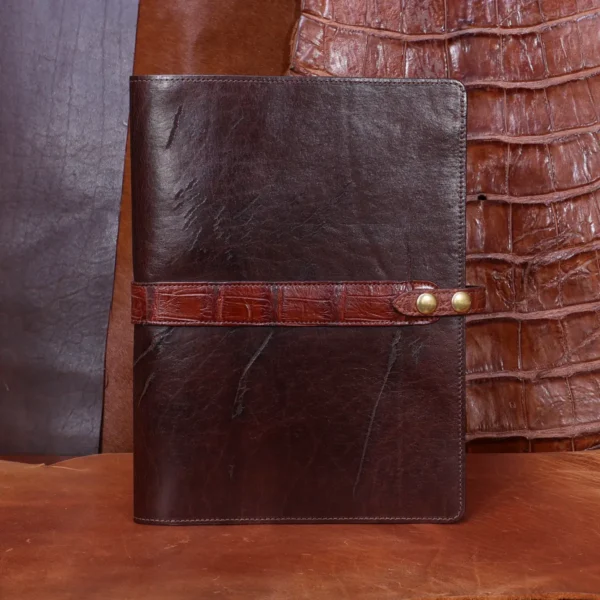 Rugged – No. 18 Leather Portfolio with Alligator Trim – Private Stock